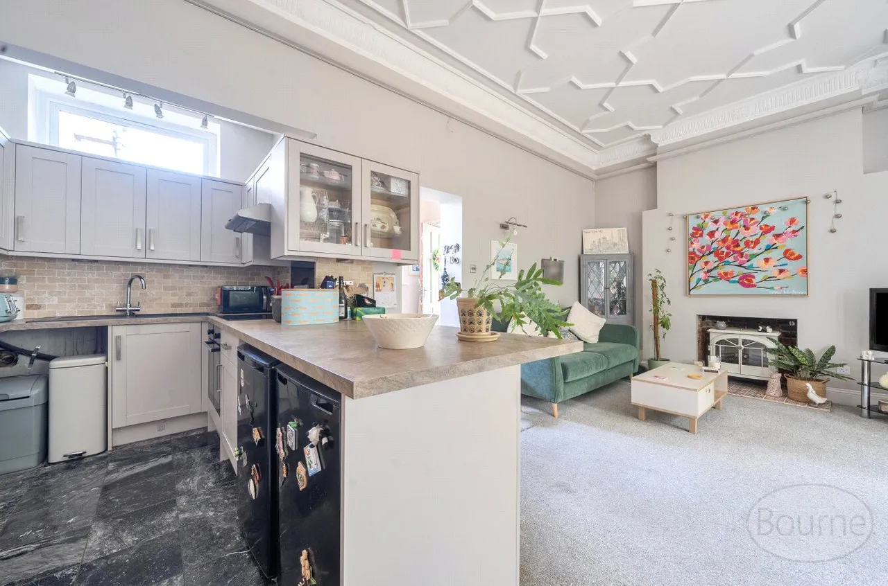 London Road, Hill Brow, GU33, photo 3