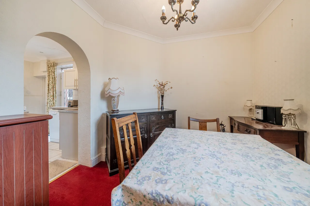 Oakley Green Road, WINDSOR, SL4, photo 10