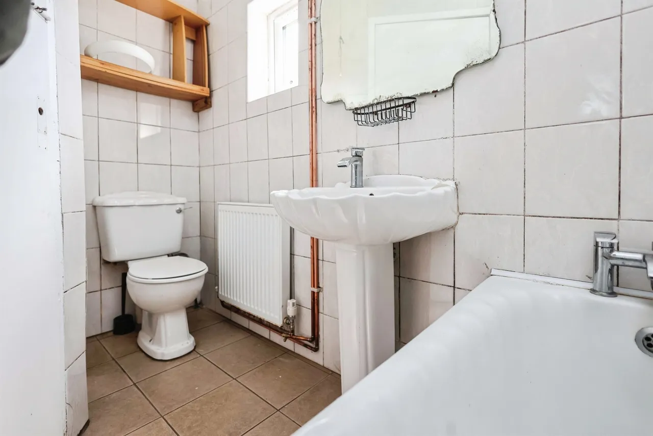Kingsbury Road, Erdington, B24, photo 11