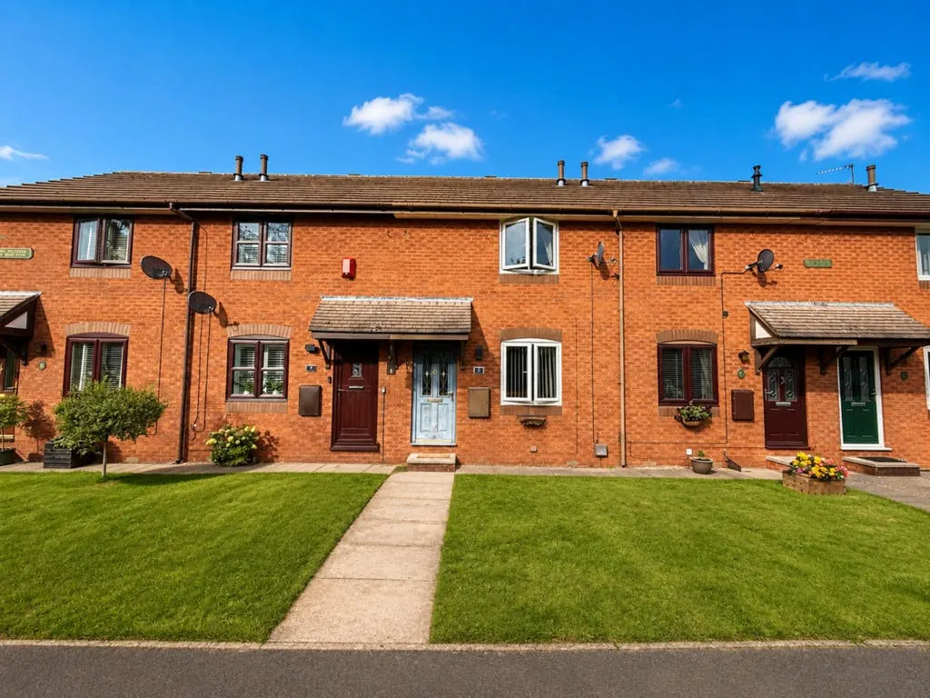 2 bed house for sale — Liverpool Road West, Church Lawton, ST7