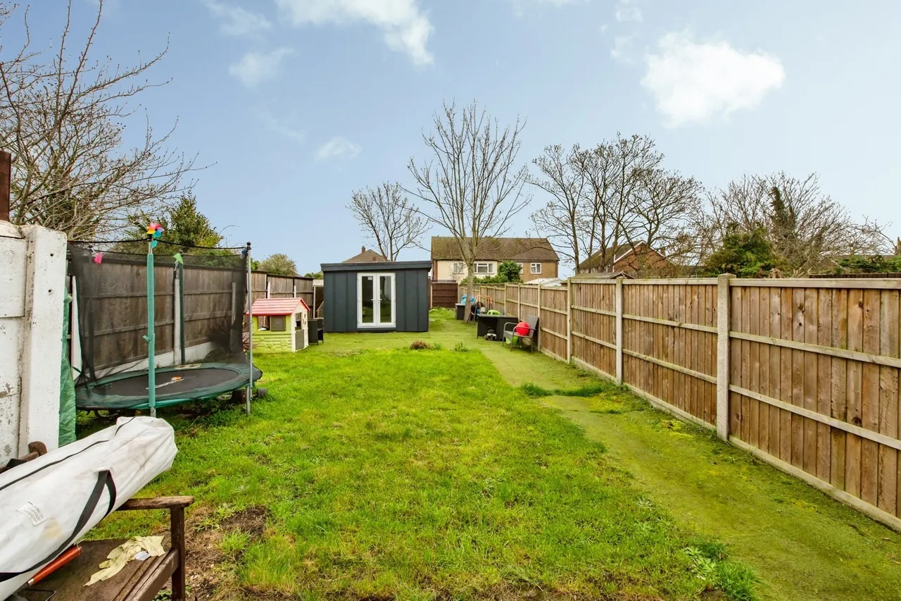 Mill Road, Aveley, South Ockendon, Essex, RM15, photo 5