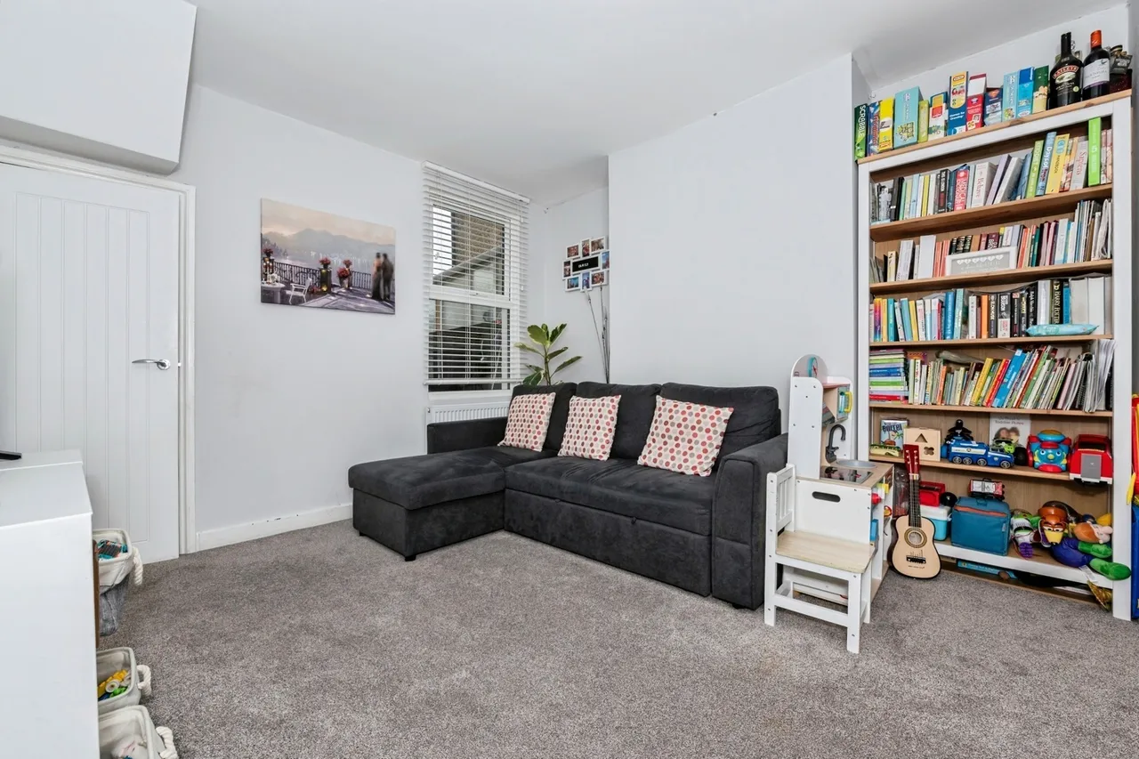 Mill Road, Aveley, South Ockendon, Essex, RM15, photo 10