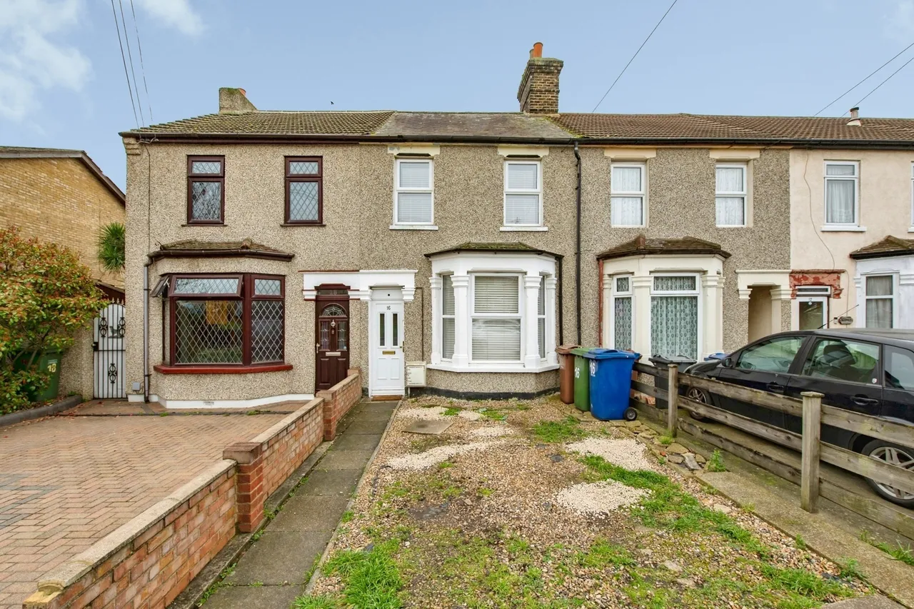 Mill Road, Aveley, South Ockendon, Essex, RM15, photo 21
