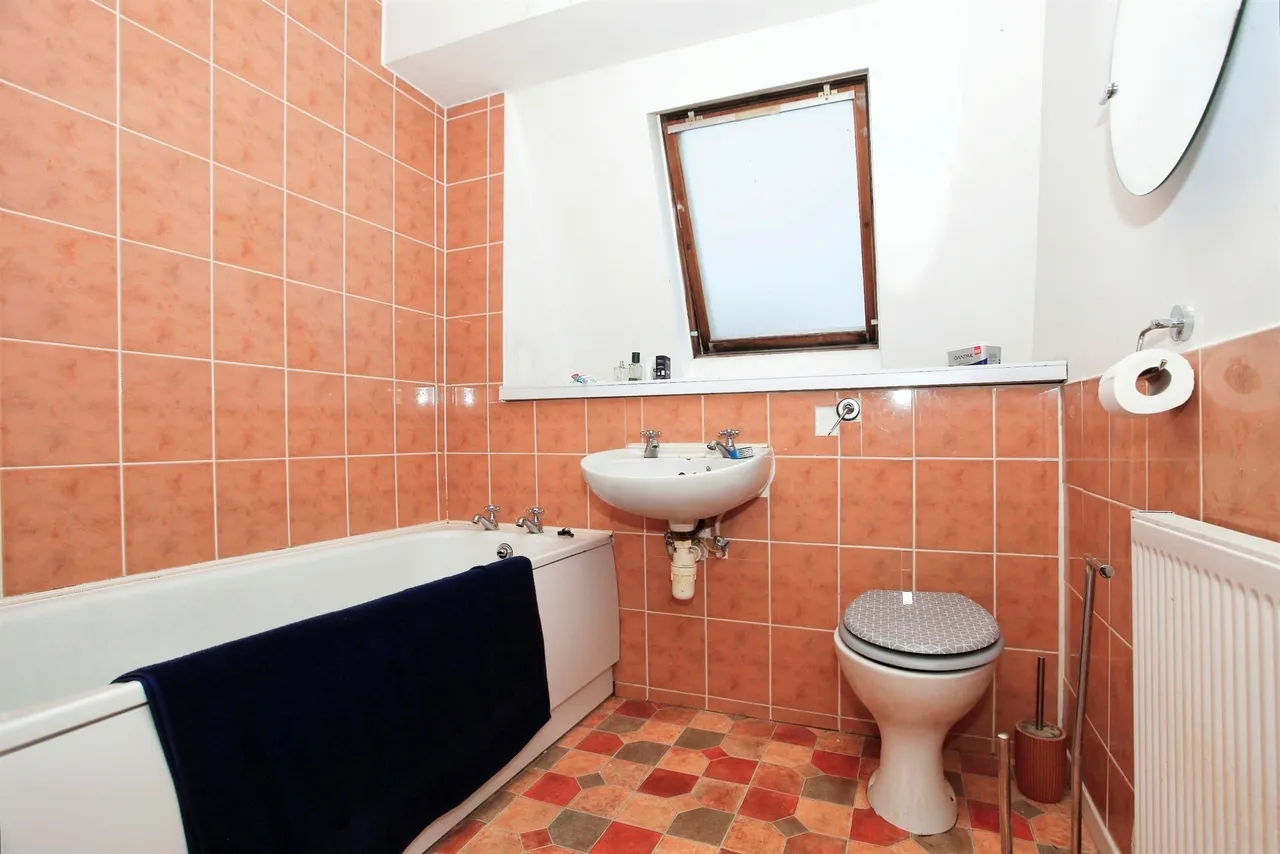 Howland PETERBOROUGH, PE2, photo 16