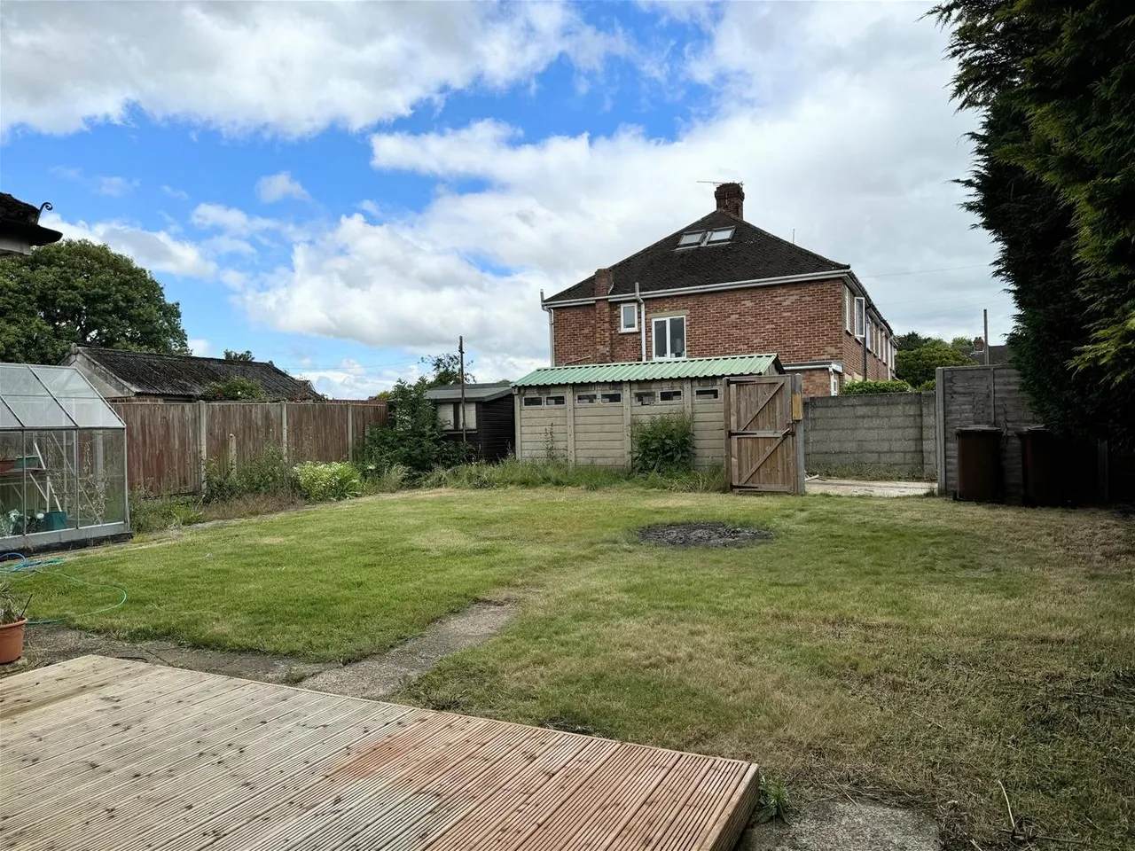 River Drive, Rochester, Kent ME2 3JT, photo 9