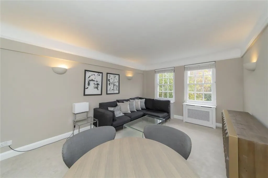 2 bed flat to rent — Fulham Road, Chelsea, SW3