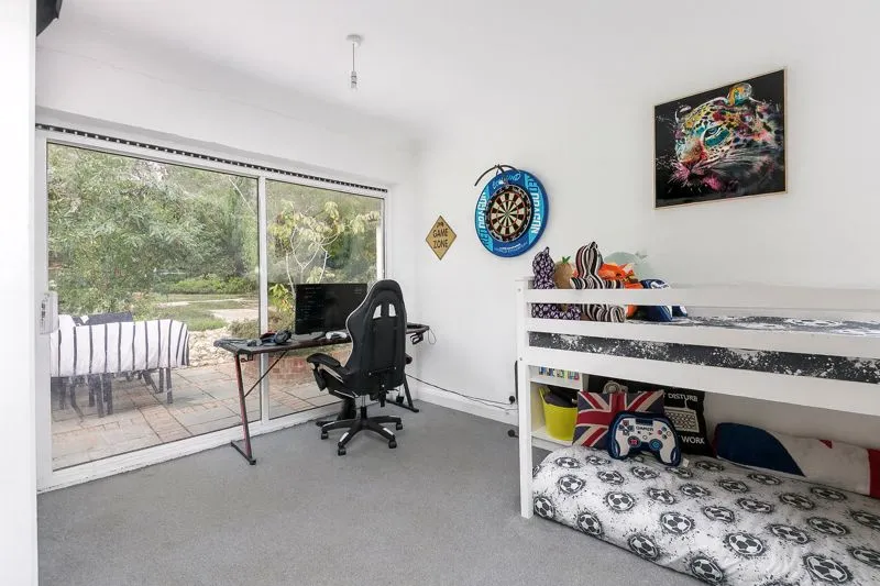 Manor Way, Purley CR8 3BH, photo 9