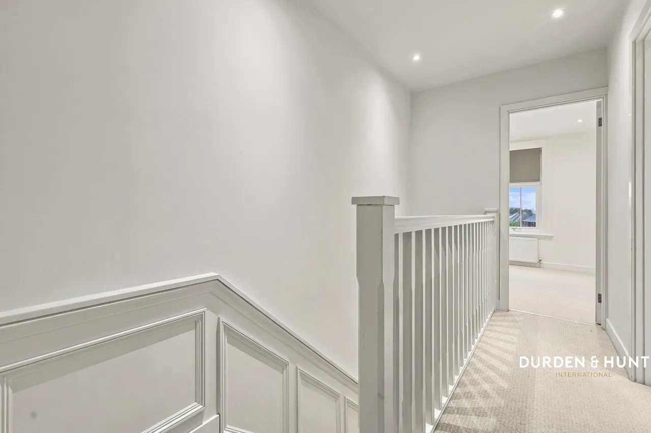 High Road, Chigwell, IG7, photo 14