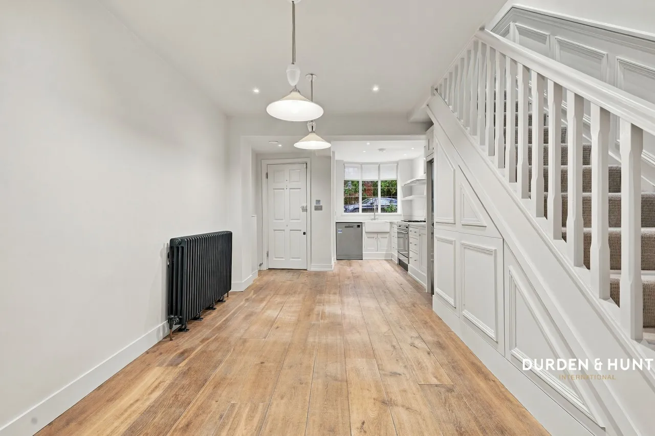 High Road, Chigwell, IG7, photo 5