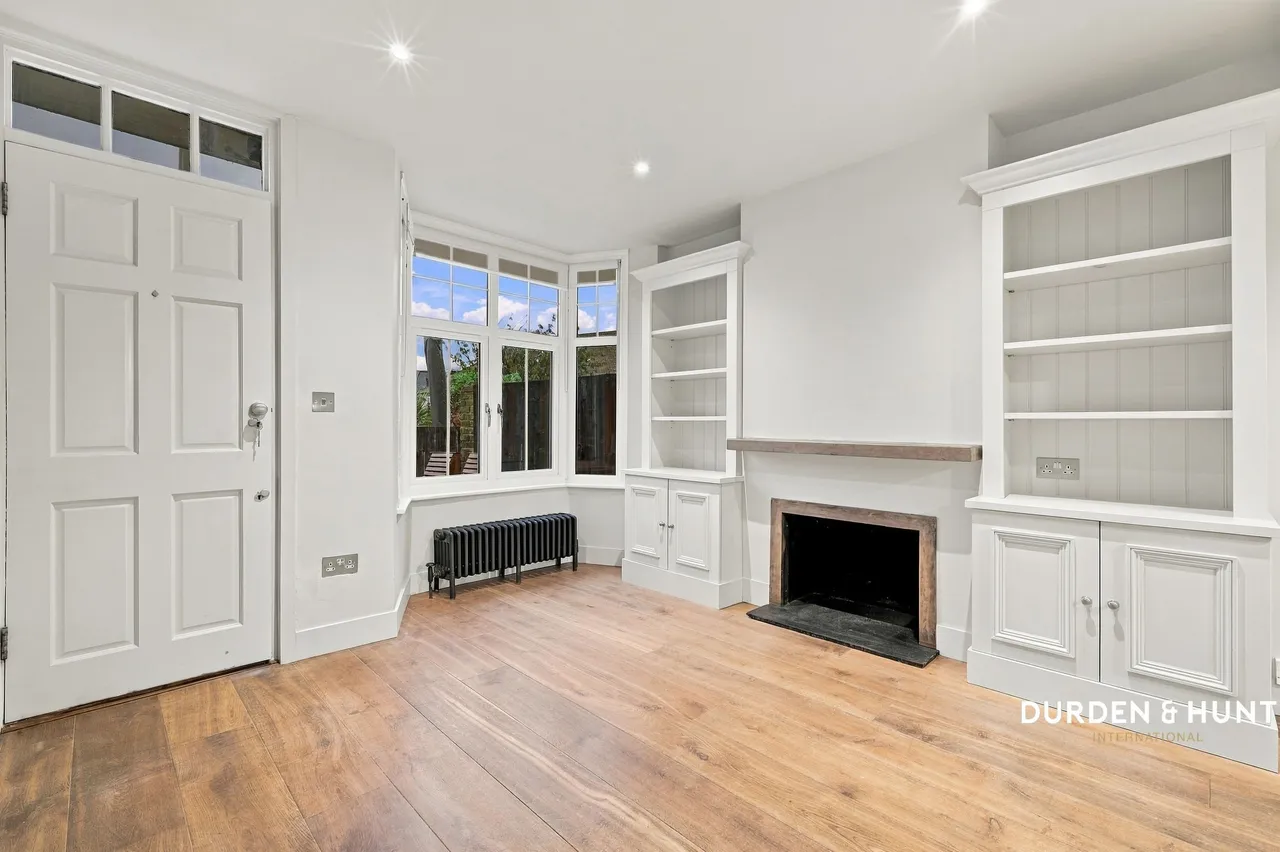 High Road, Chigwell, IG7, photo 2
