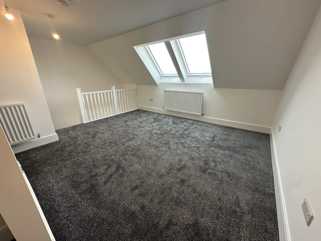 Hollowsbrook Road, New Rossington, DN11, photo 5