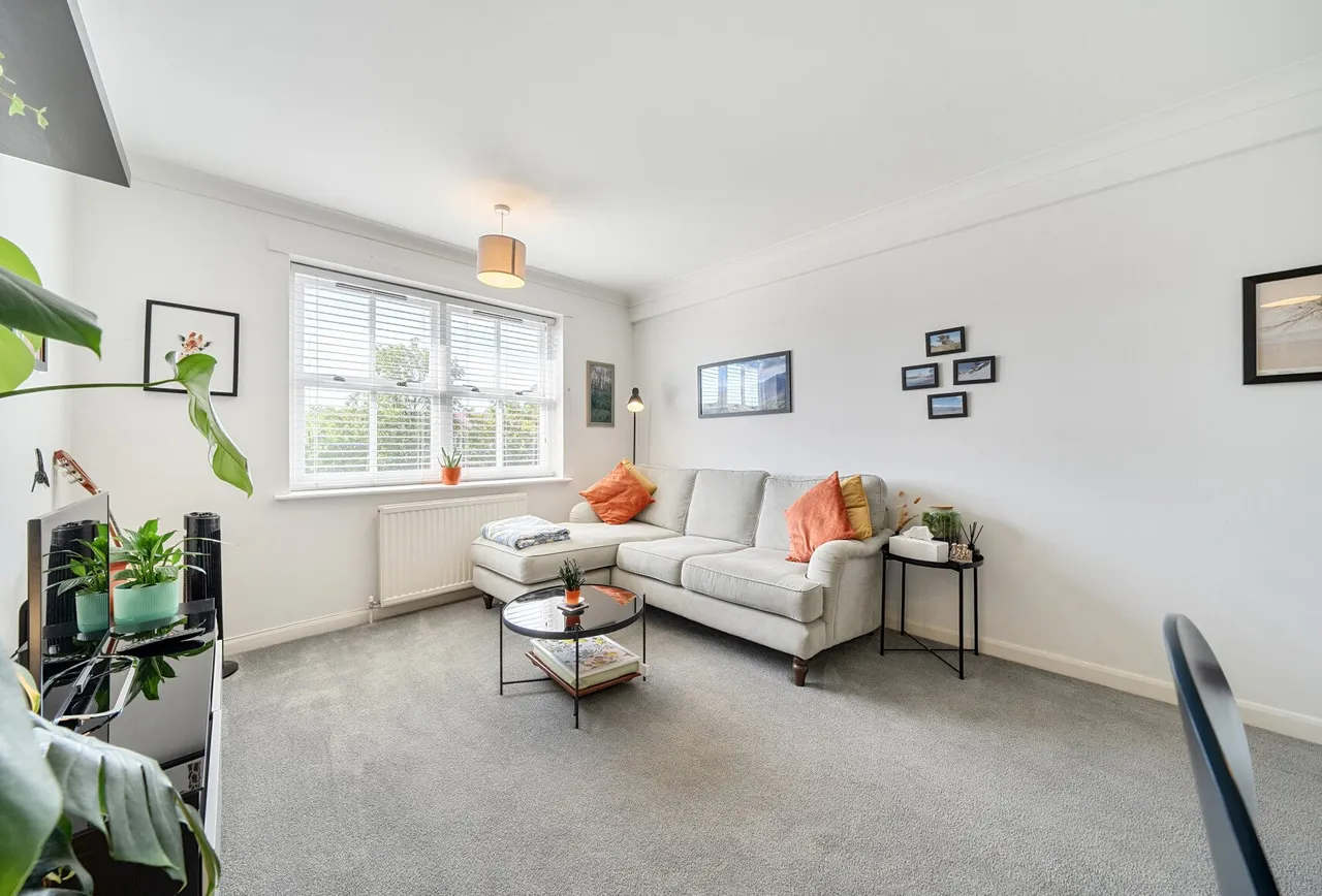 Grove Road, Mitcham, CR4 1SA, photo 13
