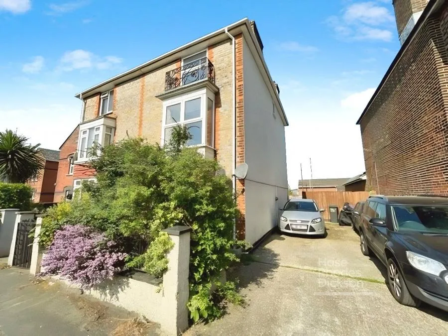 1 bed flat for sale, Fairlee Road, Newport, PO30