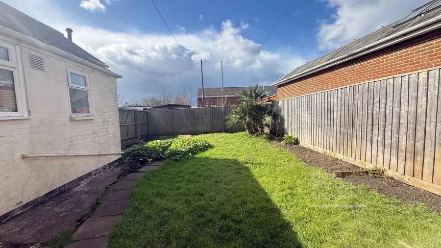 Fairlee Road, Newport, PO30, photo 7