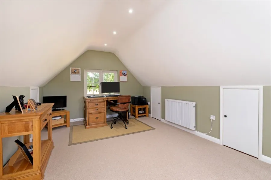 House Under Offer with 4 bedrooms in Farnham Green, Farnham, CM23, photo 20
