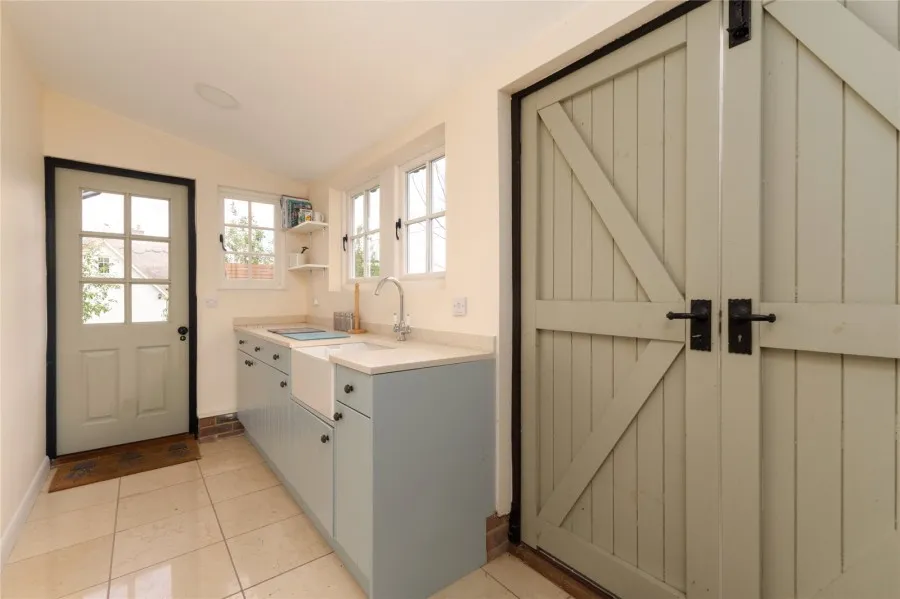 House Under Offer with 4 bedrooms in Farnham Green, Farnham, CM23, photo 18