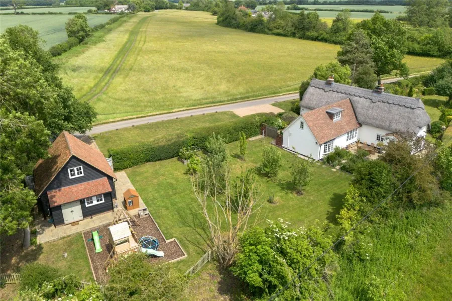 House Under Offer with 4 bedrooms in Farnham Green, Farnham, CM23, photo 24