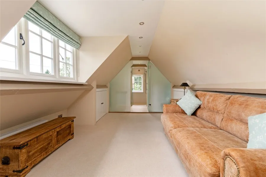 House Under Offer with 4 bedrooms in Farnham Green, Farnham, CM23, photo 14