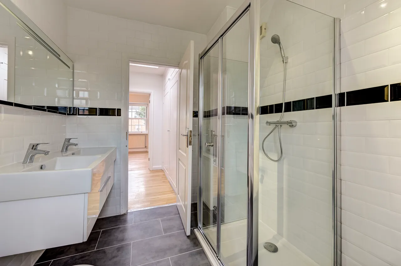 Belsize Road, Swiss Cottage, London, NW6, photo 5