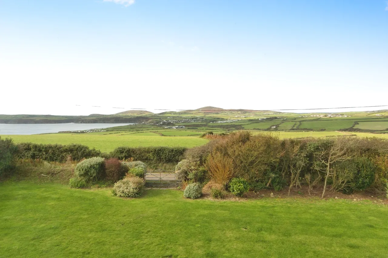 Aberdaron, LL53, photo 6