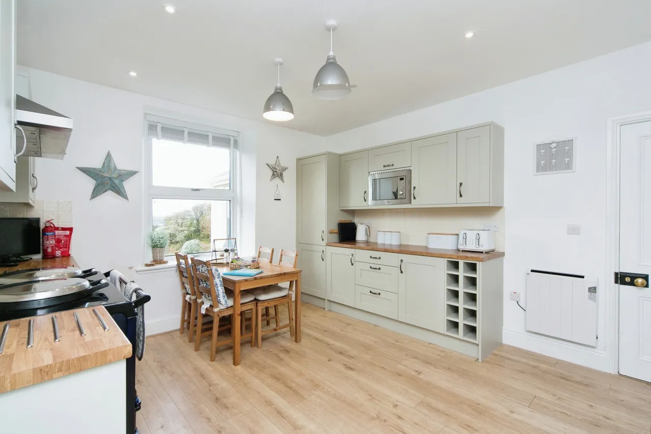 Aberdaron, LL53, photo 4