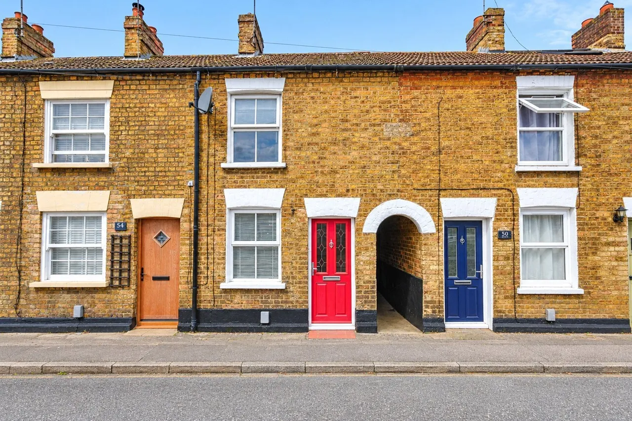 2 bed house for sale, Dunstable Road, Toddington, LU5