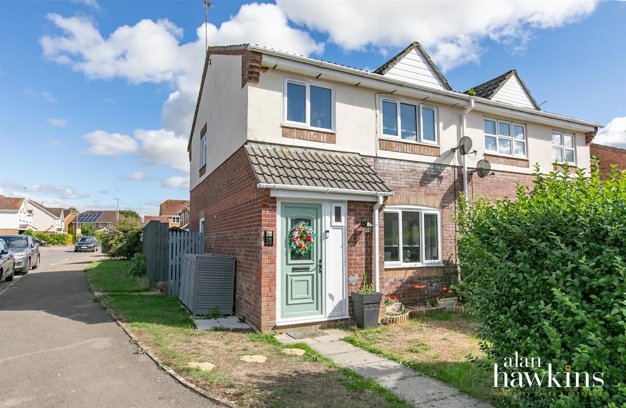 Victoria Drive, Lyneham, SN15, photo 15