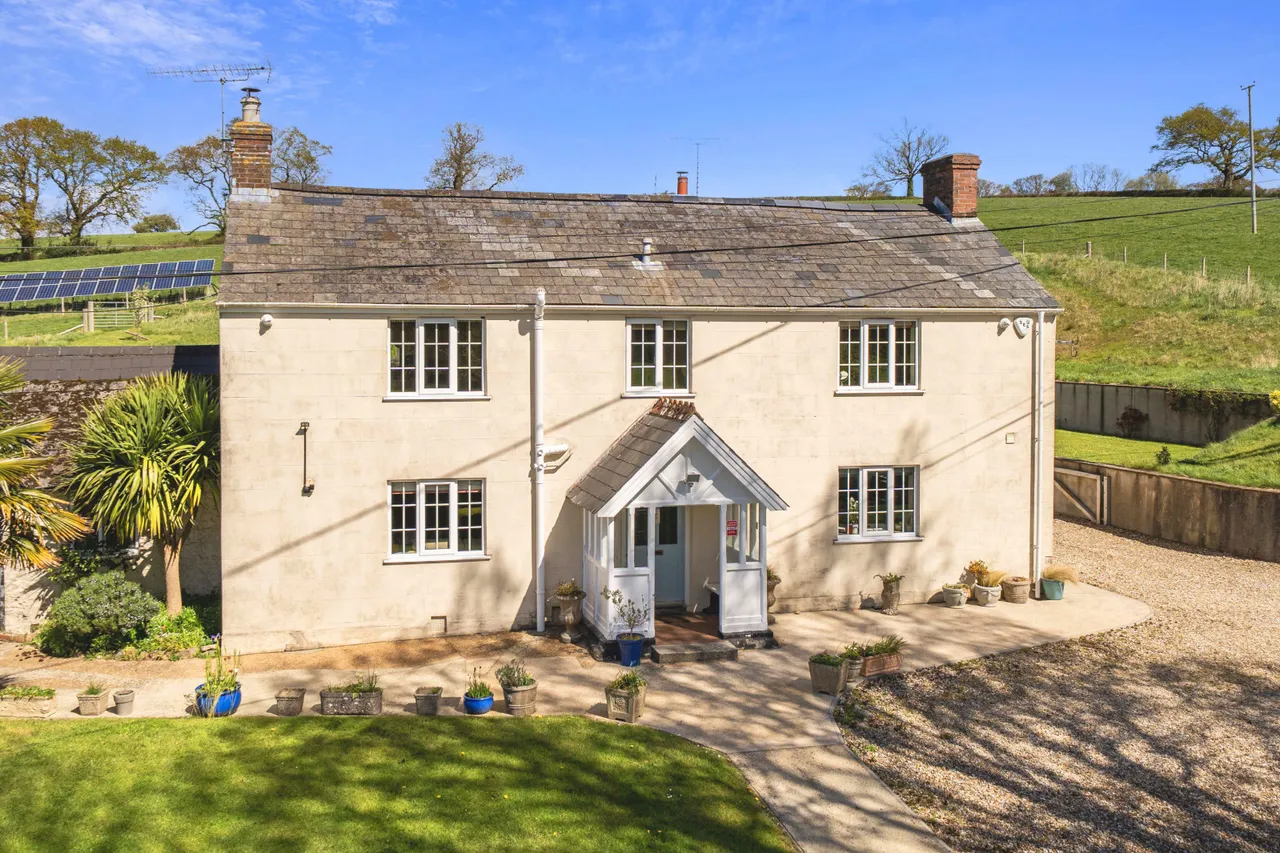 3 bed house for sale — Wootton Fitzpaine, Bridport, Dorset, DT6 6NQ