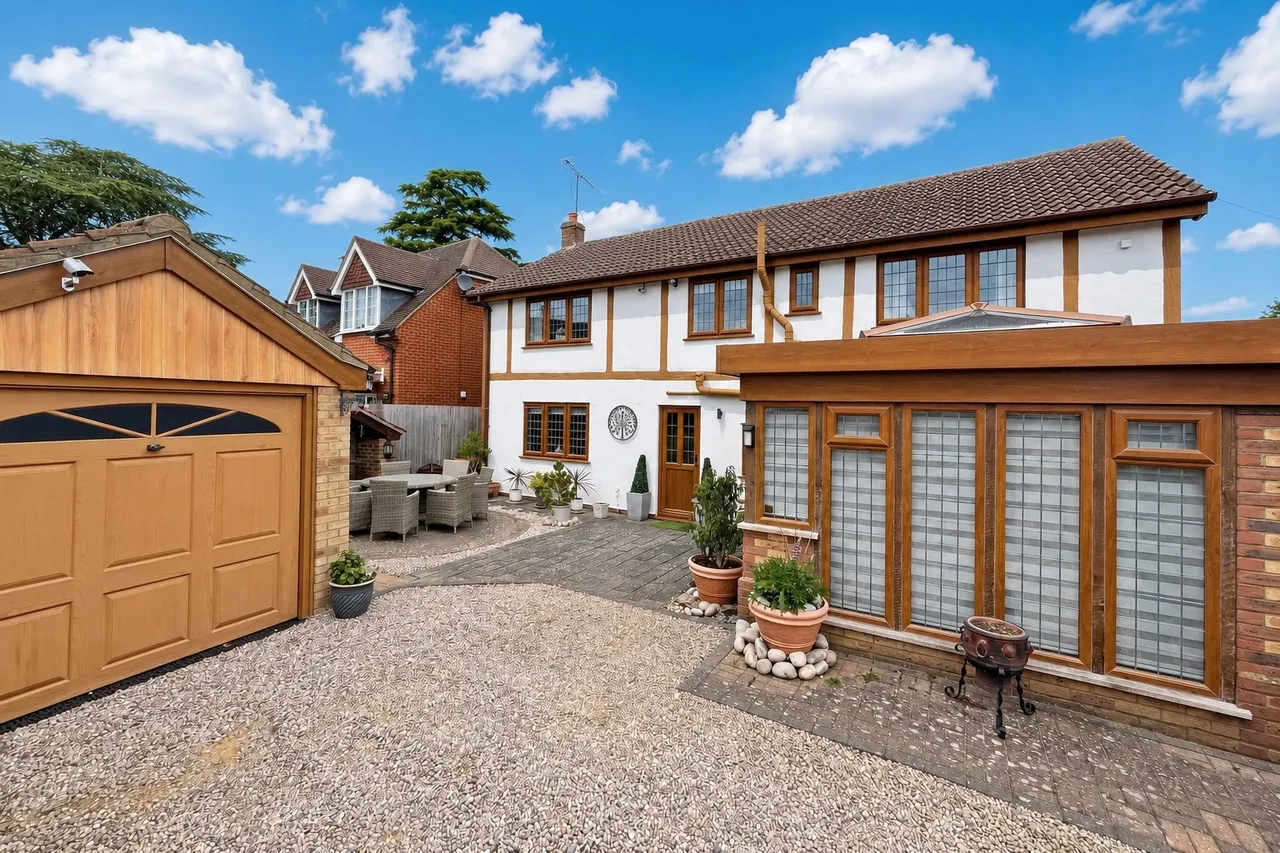 Church Road, Westoning, photo 20