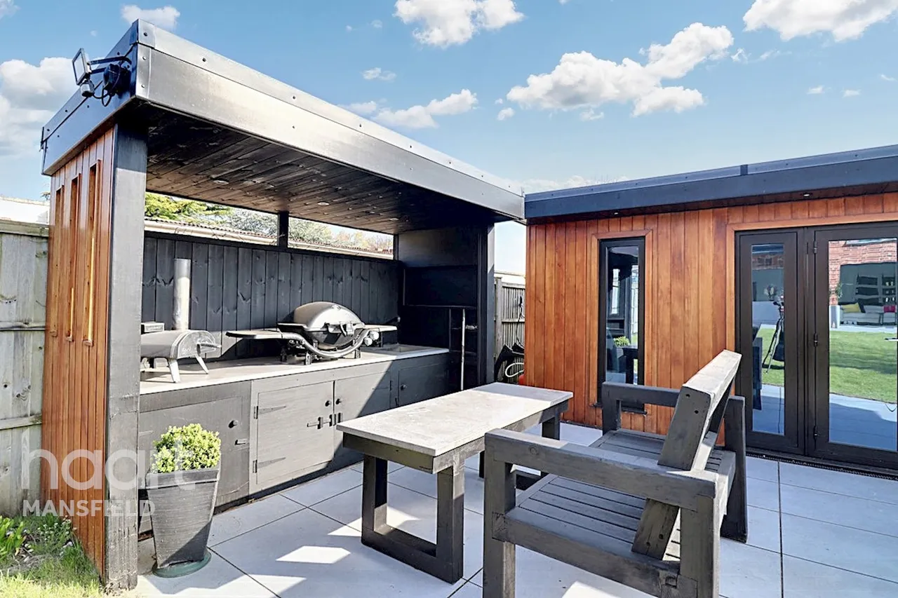Lime Grove, Mansfield, NG19, photo 26