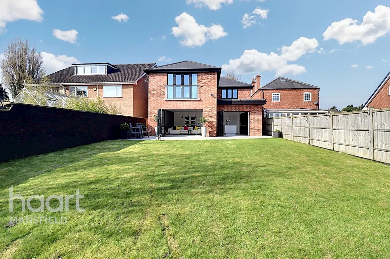 Lime Grove, Mansfield, NG19, photo 24
