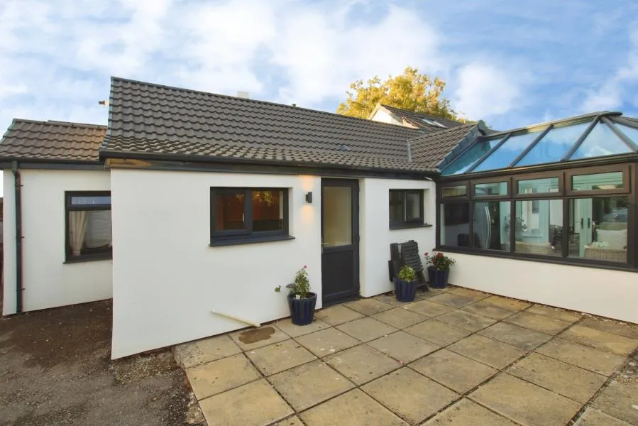 Shortwood Road, Pucklechurch, BS16, photo 8