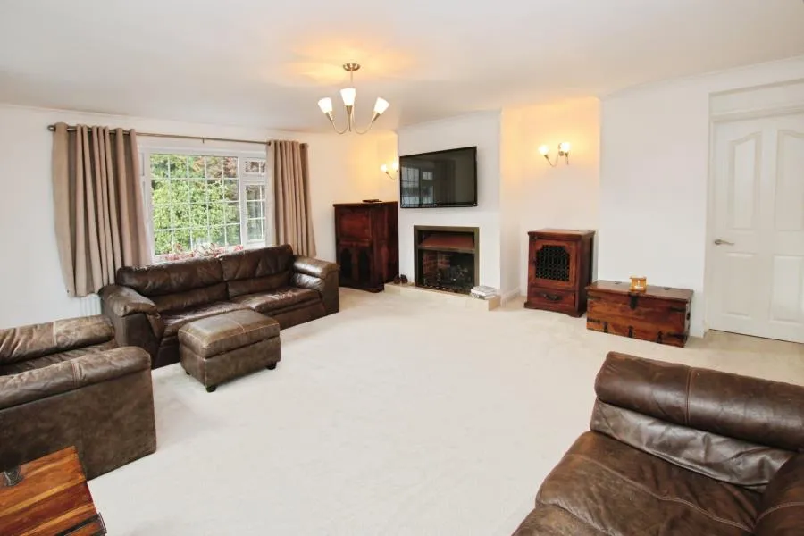 Shortwood Road, Pucklechurch, BS16, photo 4