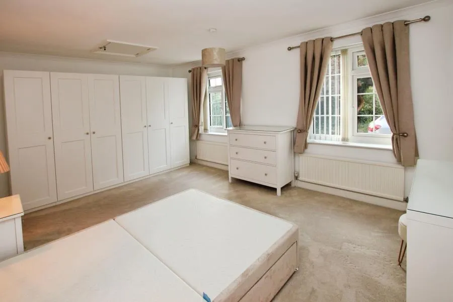 Shortwood Road, Pucklechurch, BS16, photo 5