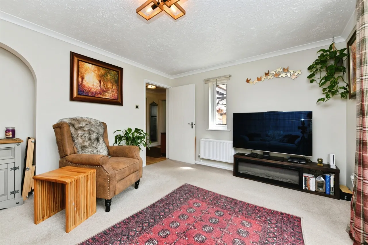 Bythebrook, Chippenham, SN14, photo 3