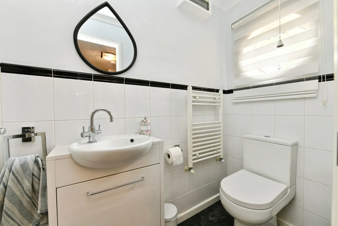 Bythebrook, Chippenham, SN14, photo 8
