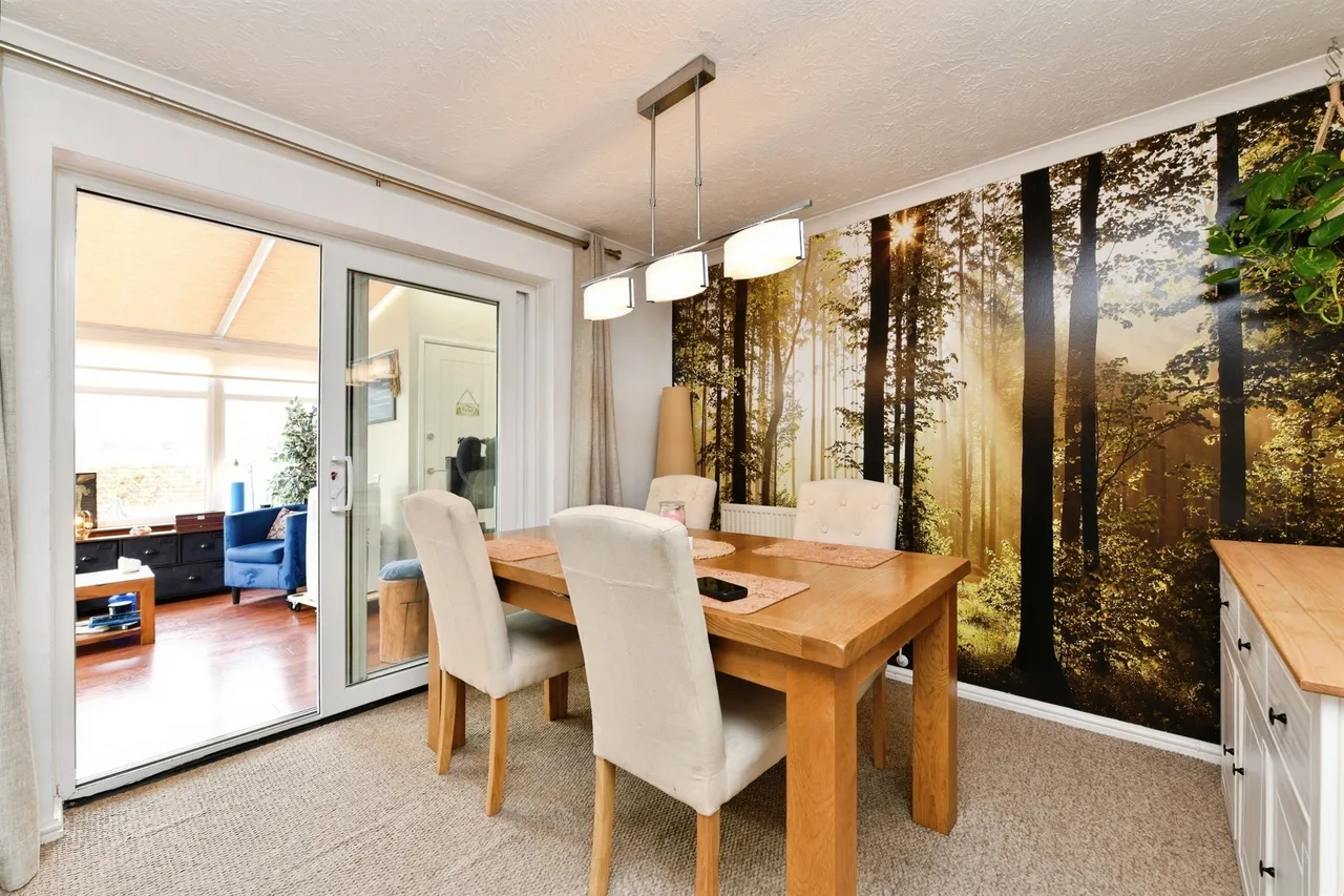 Bythebrook, Chippenham, SN14, photo 5