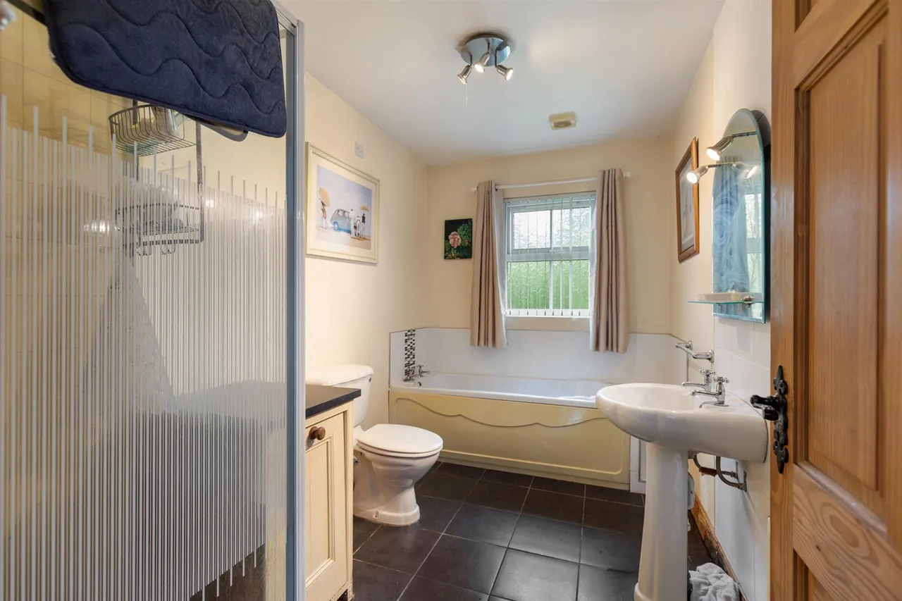 Ballynahinch Road, Dromore, BT25, photo 16