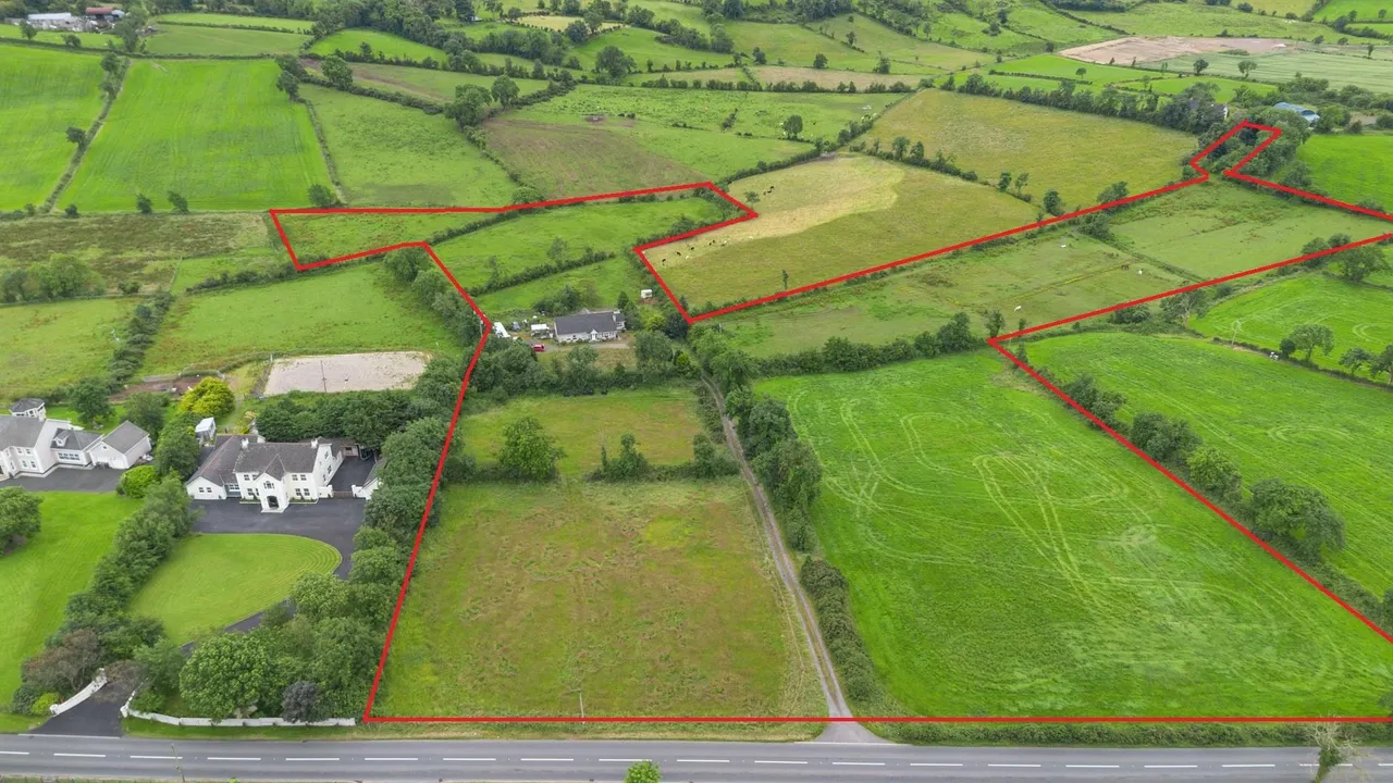 4 bed house for sale, Ballynahinch Road, Dromore, BT25