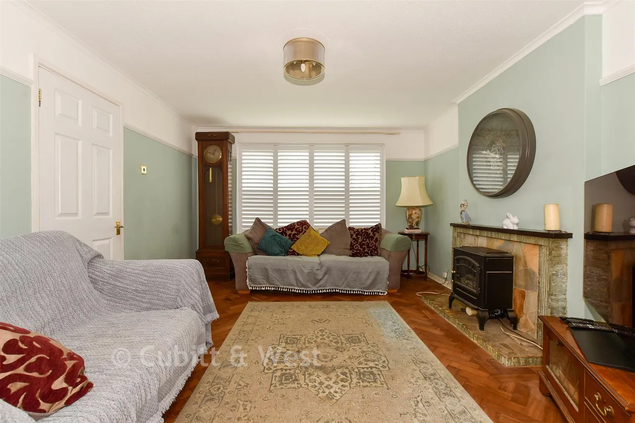 Trelawne Drive, Cranleigh, GU6, photo 6