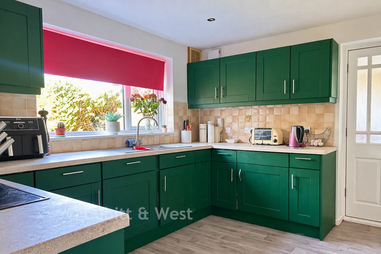Trelawne Drive, Cranleigh, GU6, photo 4