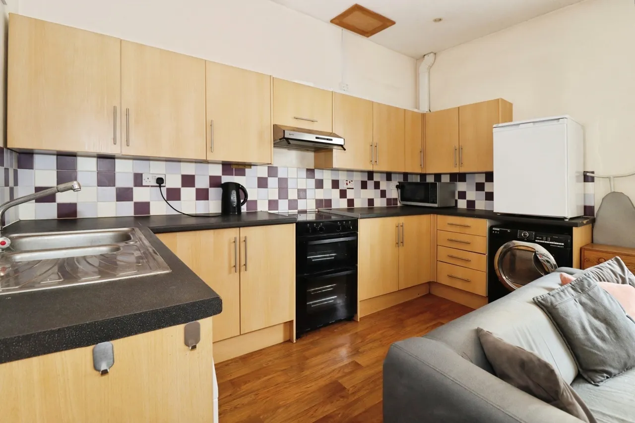 Staple Hill Road, Bristol, BS16, photo 16