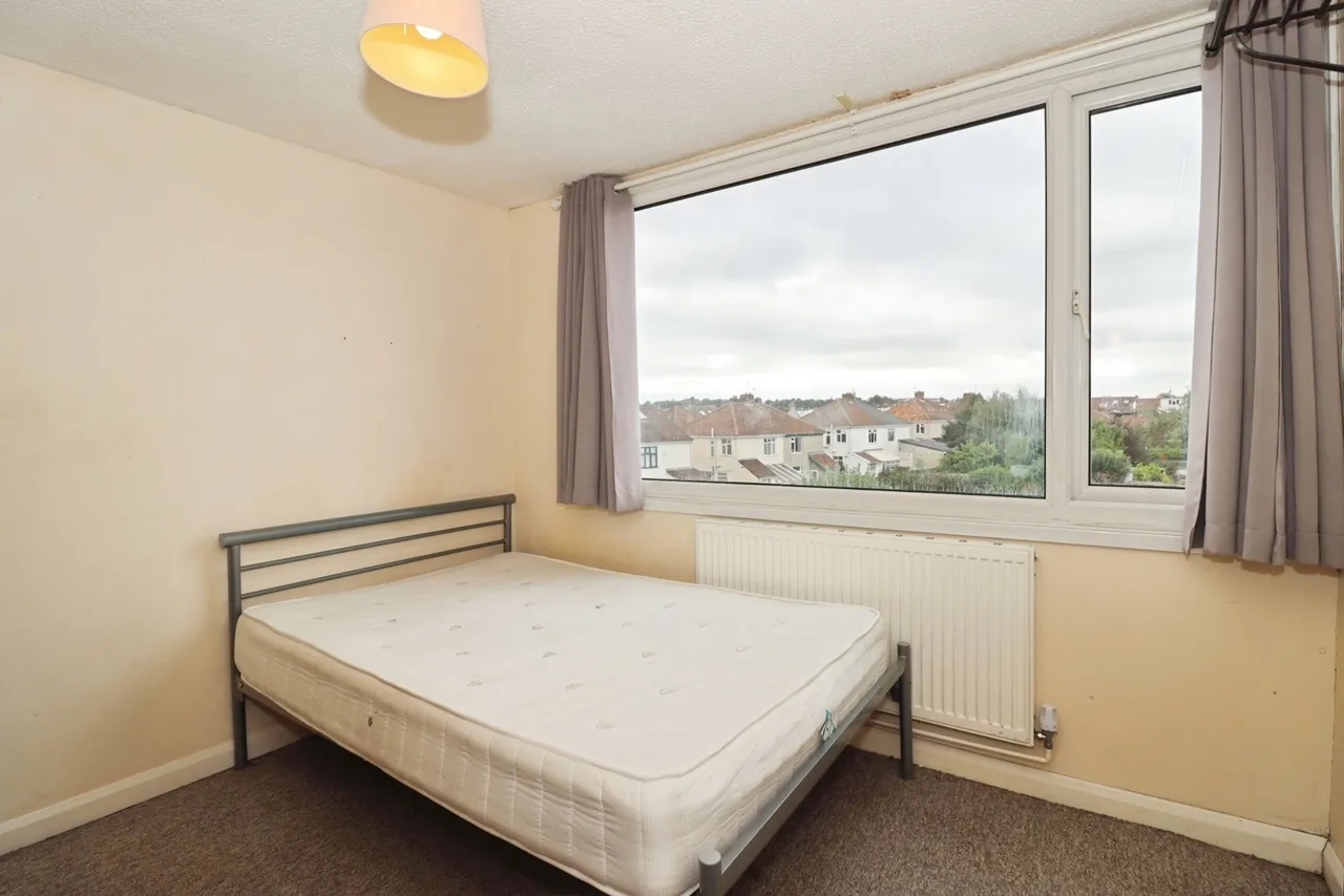 Staple Hill Road, Bristol, BS16, photo 18