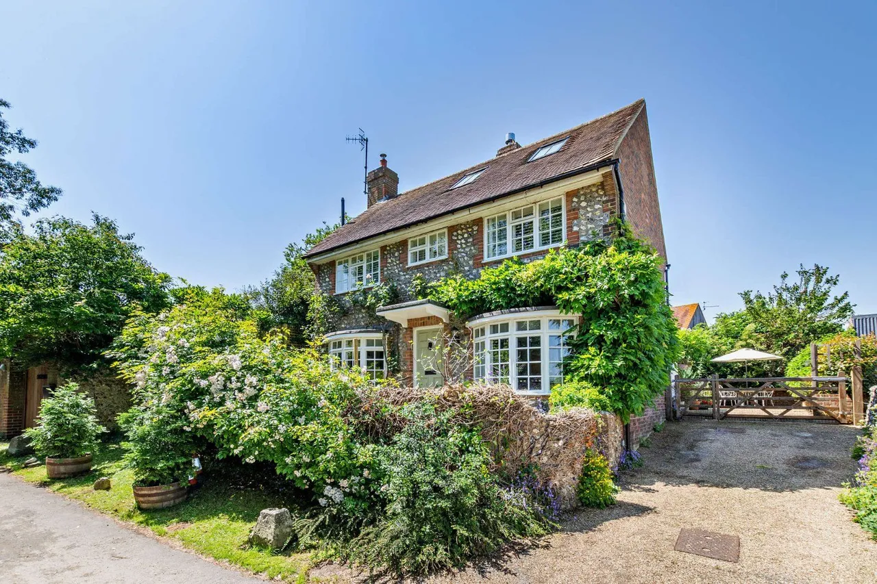 3 bed house for sale — The Street, Rodmell, Lewes, East Sussex, BN7 3HF