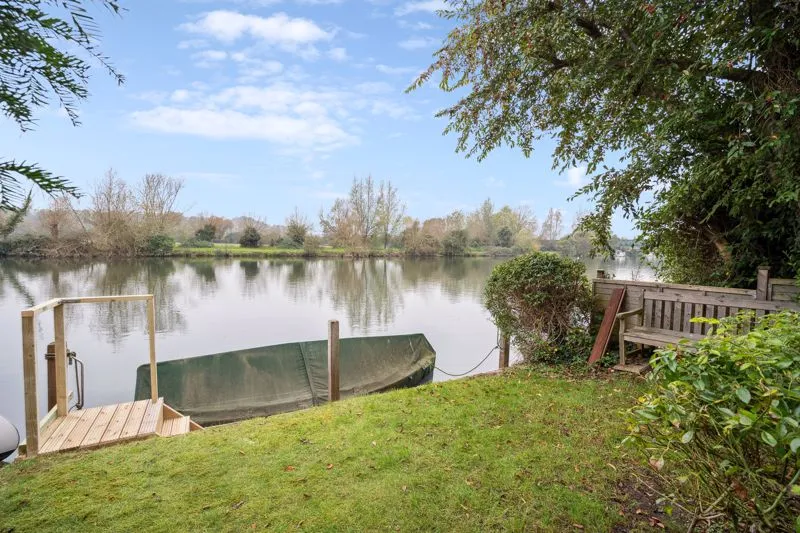 Abney Court Drive, Bourne End SL8 5DL, photo 13