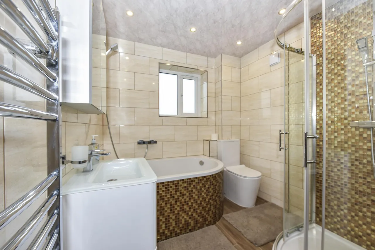 Barbers Crescent, Rawmarsh, S62, photo 15