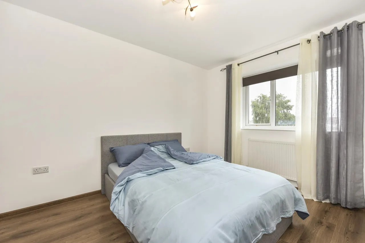 Barbers Crescent, Rawmarsh, S62, photo 17