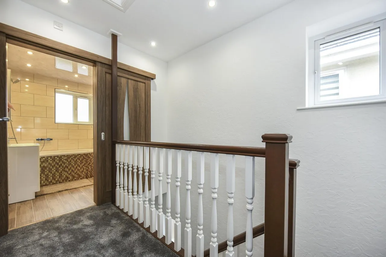 Barbers Crescent, Rawmarsh, S62, photo 19