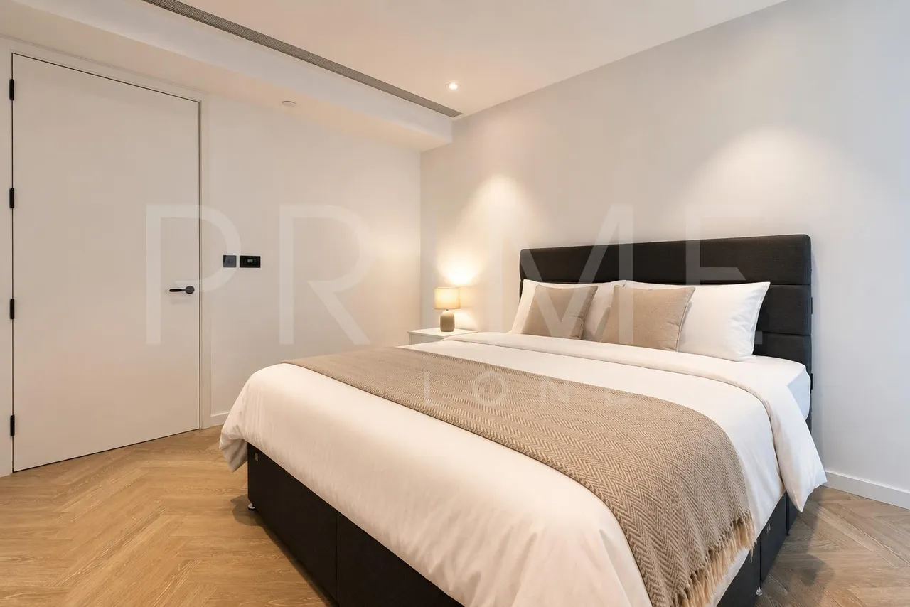 Fladgate House, Circus West, SW11, photo 9