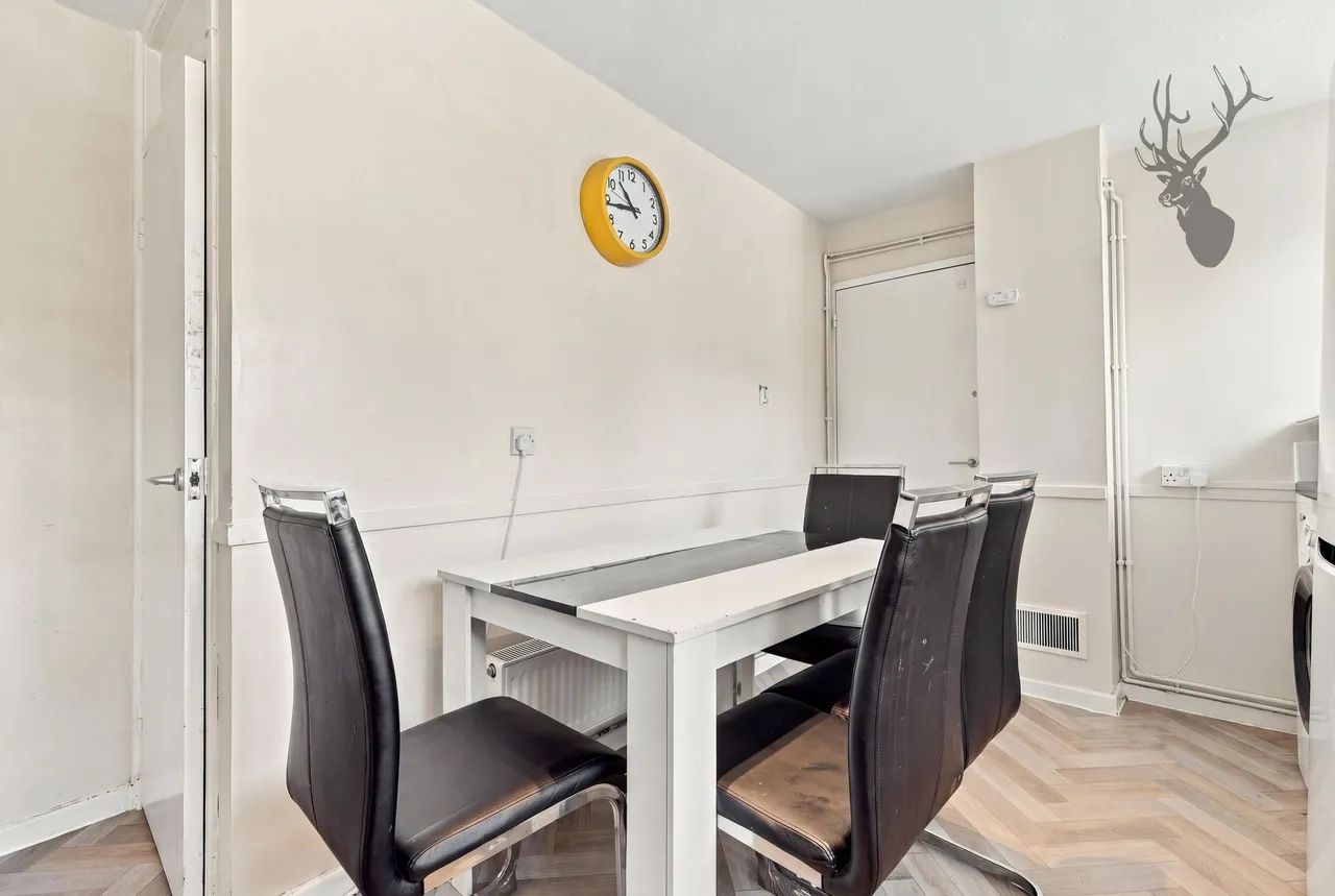 Longcroft Rise, Loughton, IG10, photo 5